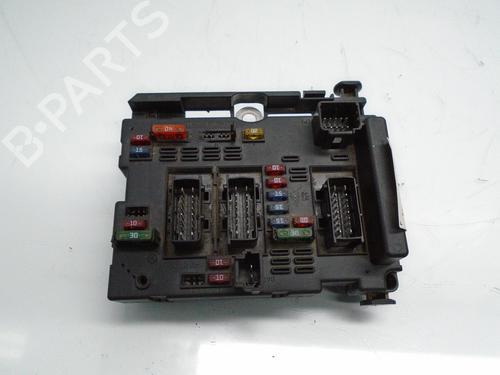 Used Fuse box PEUGEOT 307 (3A/C) 1.4 16V (88 hp) 7783034