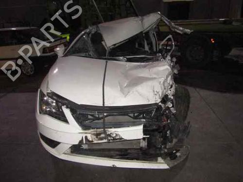 SEAT LEON (5F1)    740000