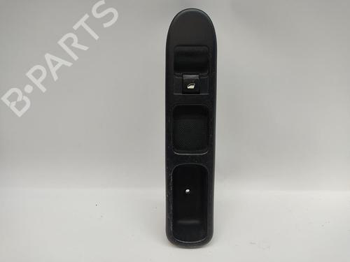 Used Right front window switch PEUGEOT 307 Break (3E) 1.6 HDi 110 (109 hp) 29334079