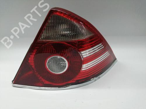 Used Right taillight Right taillight FORD MONDEO III (B5Y) 2.2 TDCi (155 hp) 33810111 33810111