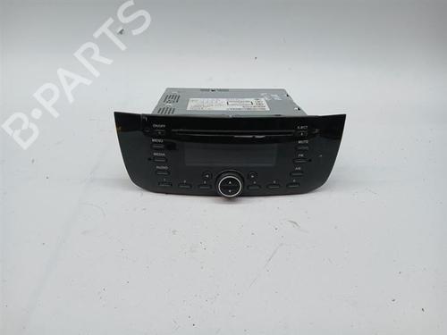 Used Radio Radio FIAT GRANDE PUNTO (199_) 1.4 16V (199BXG1B, 199AXG1B) (95 hp) 34366024 34366024