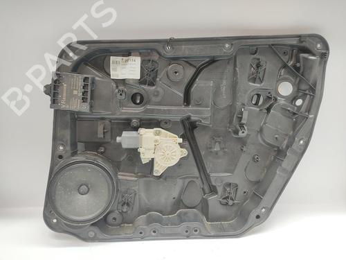 Used Front right window mechanism Front right window mechanism MERCEDES-BENZ B-CLASS Sports Tourer (W246, W242) B 180 CDI / d (246.212) (109 hp) 33623158 33623158