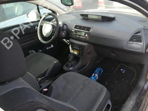 Fuse box CITROËN C4 Coupe (LA_) 1.6 HDi | BP31070290E1 