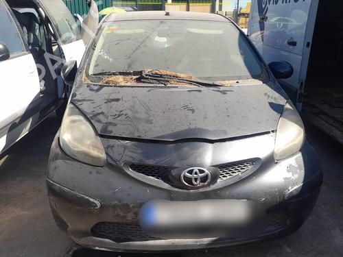 Brugte TOYOTA AYGO (_B1_) 1.0 (KGB10_, KGB10R) (68 hp) 4200385