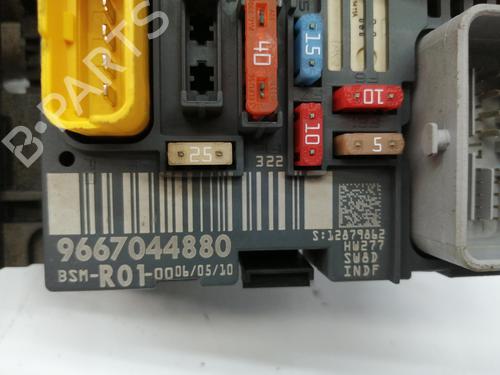 Fuse box CITROËN C4 Picasso I MPV (UD_)  | BP27362830E1 