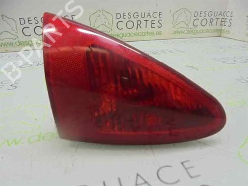 Used Left tailgate light Left tailgate light ALFA ROMEO 147 (937_) 1.6 16V T.SPARK ECO (937.AXA1A, 937.BXA1A) (105 hp) 10253372 10253372