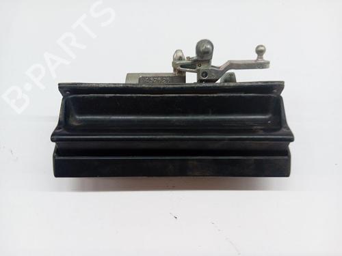 Used Tailgate handle Tailgate handle 38541124 38541124
