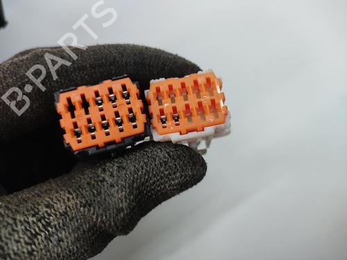 Left mirror PEUGEOT 5008 II (MC_, MJ_, MR_, M4_) | BP30641935C26