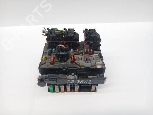 Used Fuse box Fuse box 37594848 37594848