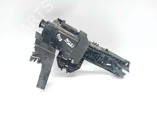 Front left exterior door handle MERCEDES-BENZ GLA-CLASS (X156) GLA 200 CDI / d (156.908) | BP19082780C128 
