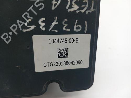 Control unit TESLA MODEL Y (5YJY) Long Range All-wheel Drive | BP37584378M11 - Image 4