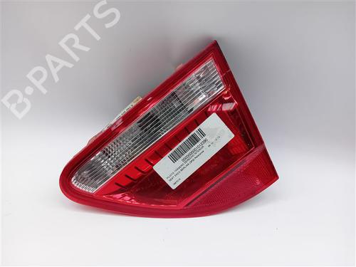 Used Right tailgate light Right tailgate light 21121493 21121493