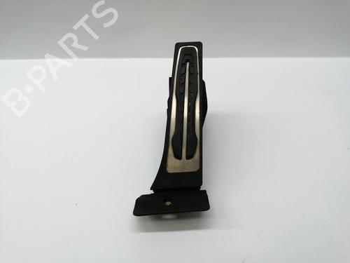 Pedal BMW 1 (F40) 118 i (136 hp) 17153348