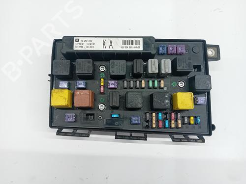 Used Fuse box Fuse box 38470150 38470150