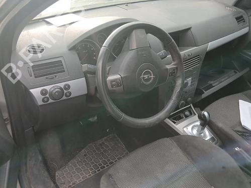 Left headlight OPEL ASTRA H (A04) 1.6 (L48) | BP32526159C28