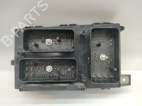 Used Fuse box OPEL ASTRA H (A04) [2004-2014]  21139582