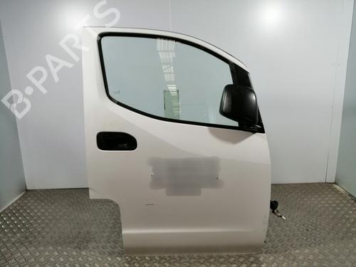 Used Right front door NISSAN NV200 / EVALIA Bus 1.5 dCi 90 (M20, M20M) (90 hp) 11117920