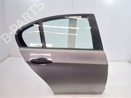 Dør højre bagtil Dør højre bagtil BMW 3 (E90) 318 d (122 hp) 39699442 39699442