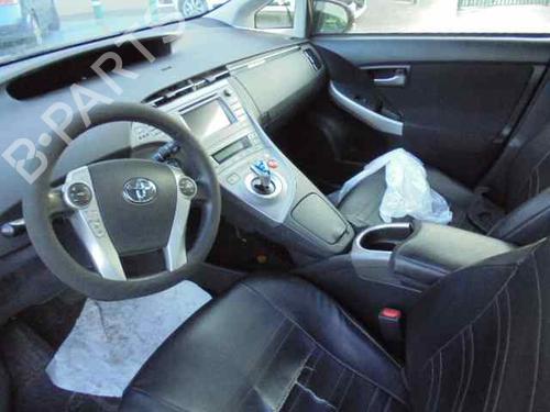 Front left lock TOYOTA PRIUS (_W3_) 1.8 Hybrid (ZVW3_) | BP5521824C98 