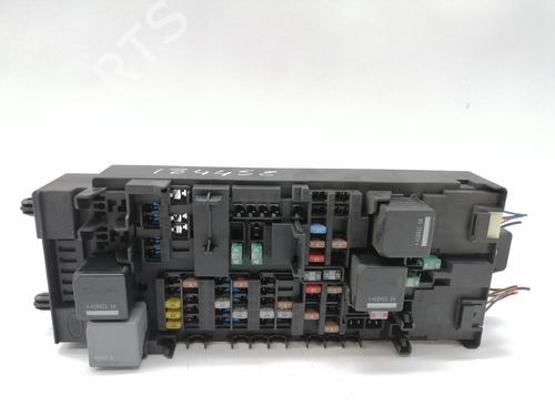 Used Fuse box LAND ROVER DISCOVERY V (L462) 2.0 Sd4 4x4 (241 hp) 16426217