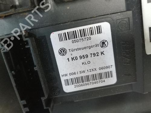 Rudehejsemekanisme Højre foran VW GOLF V (1K1) | BP30574083C23