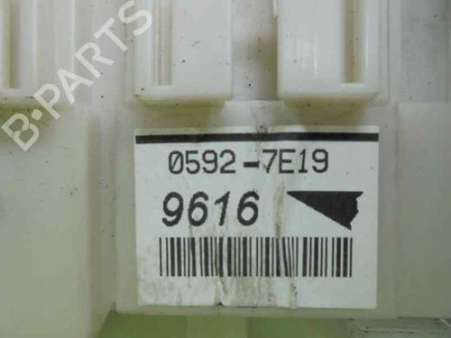 Fuse box TOYOTA AURIS (_E15_)  | BP5459266E1 