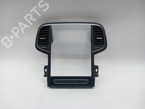 Used Switch RENAULT MEGANE IV Hatchback (B9A/M/N_) 1.3 TCe 115 (B9N9) (116 hp) 25027215