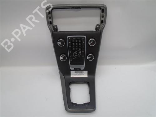Used Climate control Climate control VOLVO V40 Hatchback (525) T2 (122 hp) 7997276 7997276