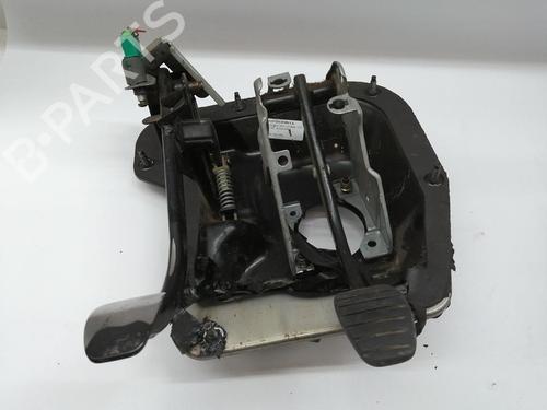 Pedale freno Pedale freno NISSAN PRIMASTAR Van (X83) [2002-2026] 35783419 35783419