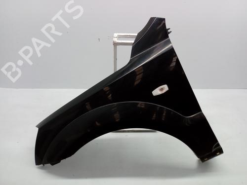 Used Left front fenders KIA SORENTO I (JC) 2.5 CRDi (170 hp) 18300092