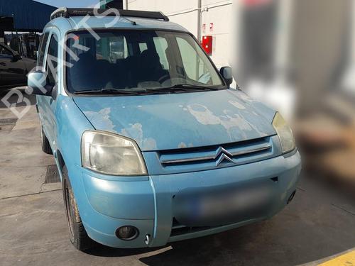 Right headlight CITROËN BERLINGO / BERLINGO FIRST Box Body/MPV (M_) 2.0 HDI 90 4WD (MBRHY, MCRHY) | BP30160243C29