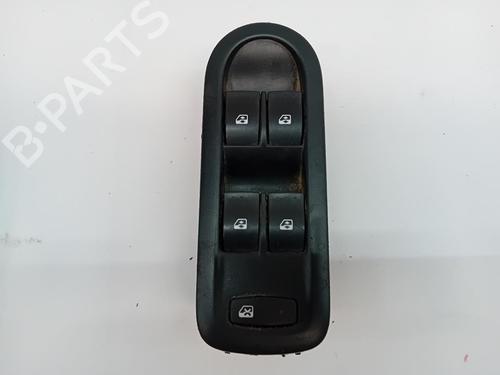 Venstre Foran elrute bryter Venstre Foran elrute bryter RENAULT MEGANE II Saloon (LM0/1_) [2003-2026] 37429352 37429352