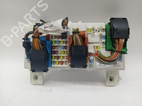 fuse-box-ford-kuga-i-2008-2009-2010-2011-2012-38470436 main image
