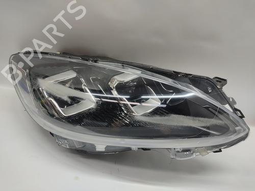 Used Right headlight FORD KUGA III (DFK) [2019-2025]  28000378