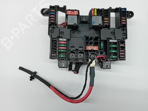 Used Fuse box Fuse box 37247383 37247383