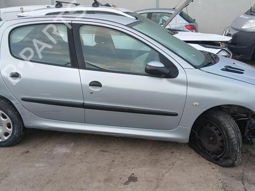 Høyre baklys PEUGEOT 206 Hatchback (2A/C) | BP30563307C35