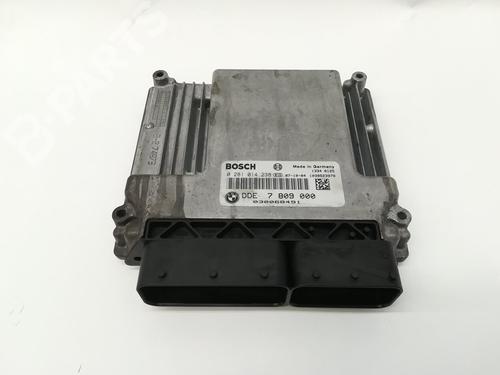 Used Engine control unit (ECU) Engine control unit (ECU) BMW 5 (E60) 520 d (177 hp) 10710742 10710742