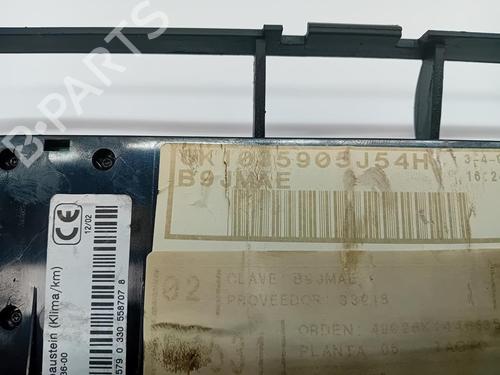 Display monitor SEAT CORDOBA (6K1, 6K2)  | BP29982357C48