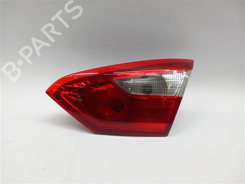 Achterlicht kofferdeksel achterklep rechts Achterlicht kofferdeksel achterklep rechts FORD FOCUS III 1.6 TDCi (115 hp) 27177920 27177920