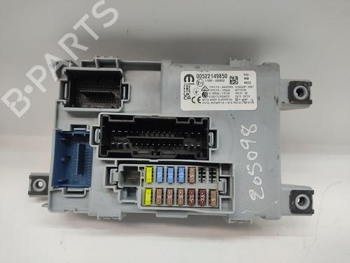 Used Fuse box FIAT 500 (312_) [2007-2026]  32423371