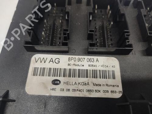 Fuse box AUDI A3 Sportback (8PA) 1.8 TFSI | BP37476558E1 - Image 2