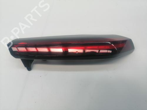 Used Right tailgate light CITROËN C4 III (BA_, BB_, BC_) [2020-2025]  28030339