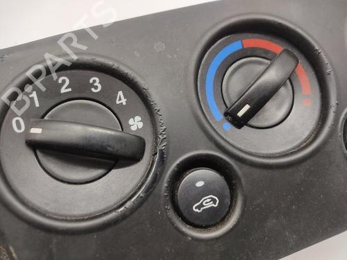 Climate control FORD FIESTA V (JH_, JD_) 1.4 TDCi | BP30792313I5 