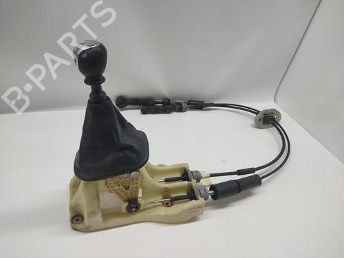 Used Gear lever HYUNDAI ix35 (LM, EL, ELH) [2009-2016]  21185424
