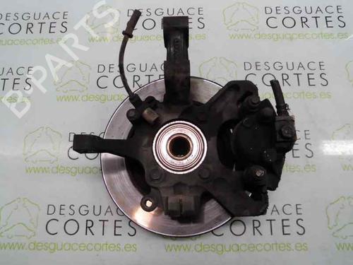Left front steering knuckle CHRYSLER VOYAGER / GRAND VOYAGER III (GS_, NS_) 3.3 i | BP5467234M25 