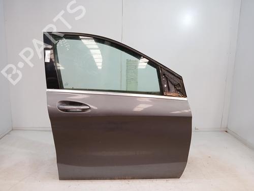 Used Right front door MERCEDES-BENZ B-CLASS Sports Tourer (W246, W242) B 200 CDI (246.201) (136 hp) 26033173