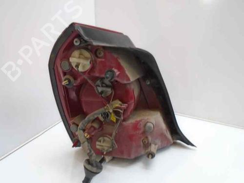Right taillight HYUNDAI ELANTRA III Saloon (XD) 2.0 CRDi | BP5534928C35 