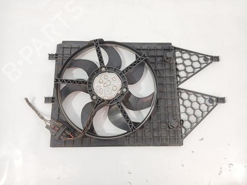 Used Radiator fan Radiator fan 36677652 36677652