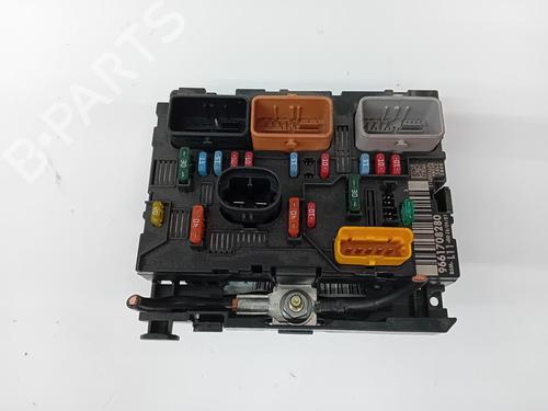 Used Fuse box Fuse box 36936629 36936629