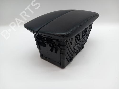 Used Armrest / Center console Armrest / Center console BMW X5 (E70) 3.0 d (235 hp) 33890779 33890779